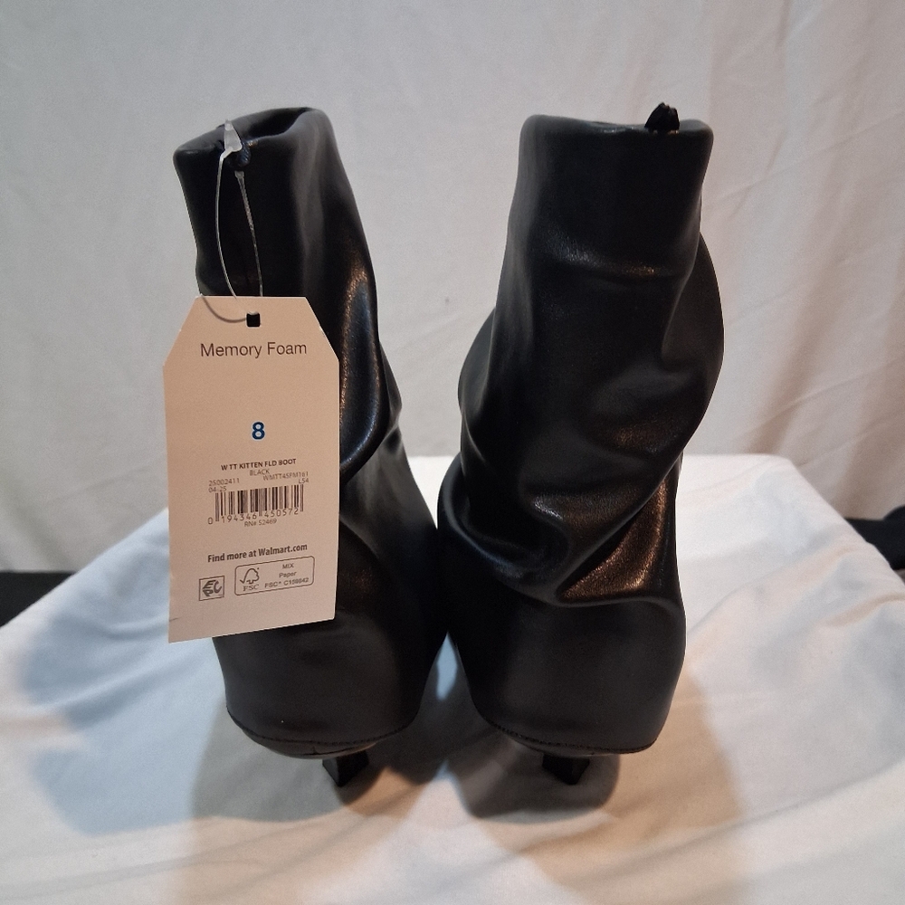 Time and Tru Black Slouchy Heeled Boots - Picture 6 of 7